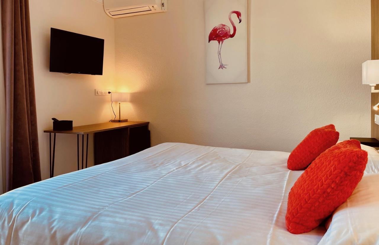Hotel Courbet Juan-les-Pins Ngoại thất bức ảnh