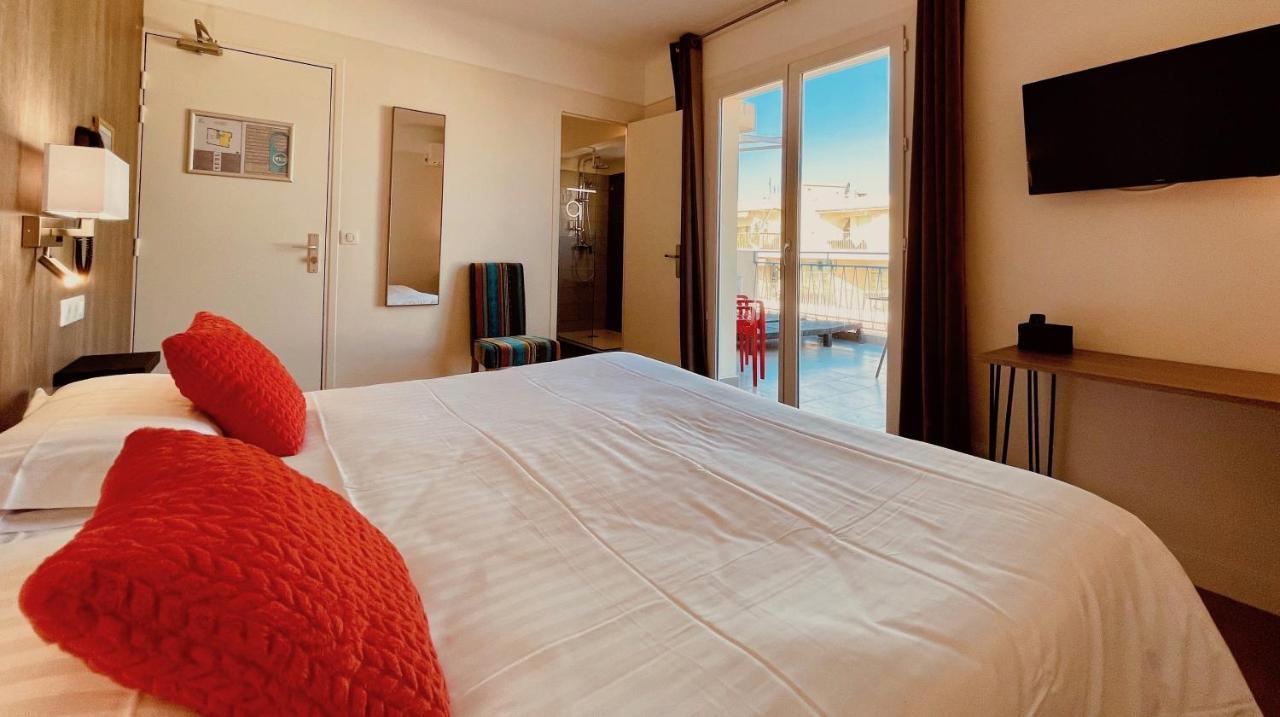 Hotel Courbet Juan-les-Pins Ngoại thất bức ảnh