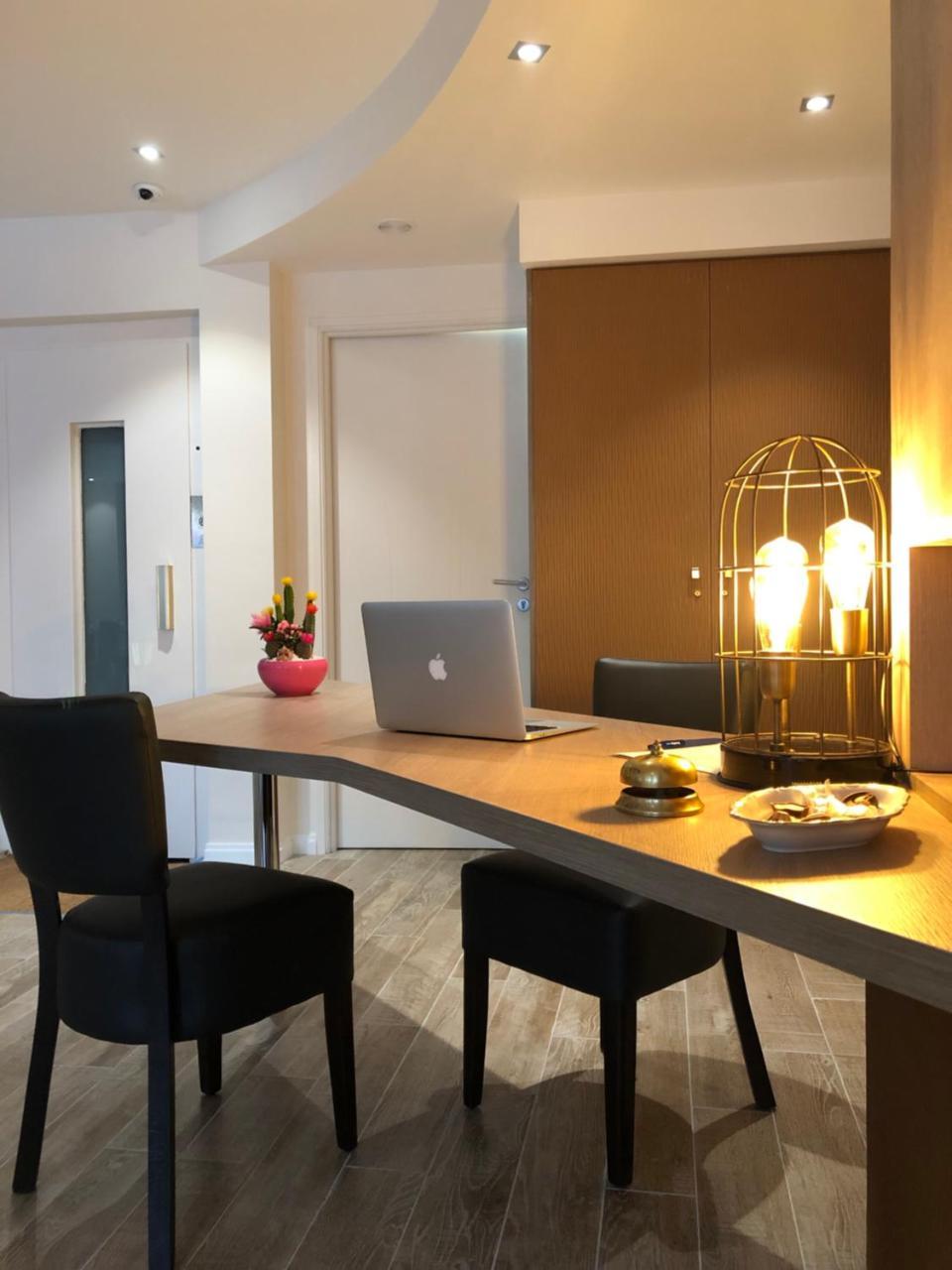 Hotel Courbet Juan-les-Pins Ngoại thất bức ảnh