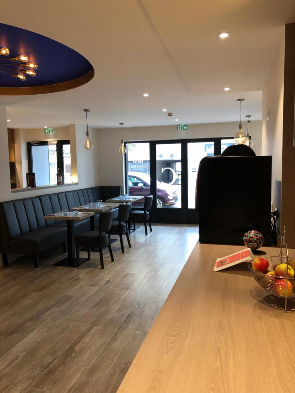 Hotel Courbet Juan-les-Pins Ngoại thất bức ảnh
